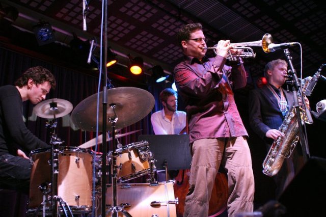 207354_138431712895869_138427616229612_253362_2078840_n